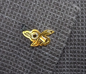 190630_miro_pin_bird.JPG