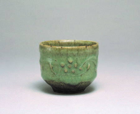 201114_青磁釉筒描花文湯呑碗2.jpg