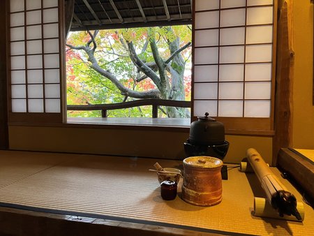 彩月庵_内側.jpg