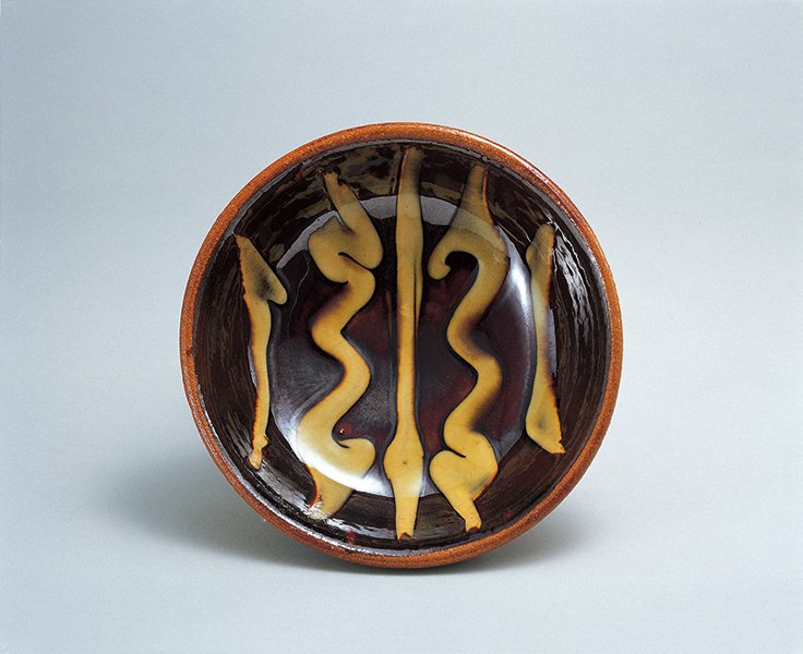 Kanjiro Kawai, Dish, stoneware, slip trailing striped patterns