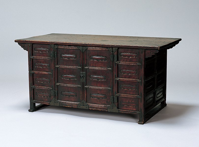 Side Table (Joseon Dynasty Korea)