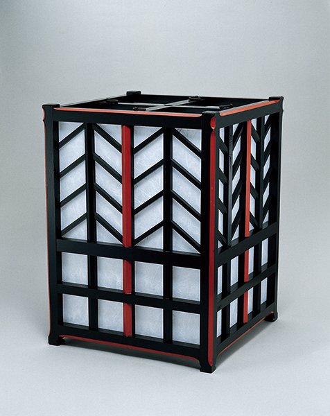 Tatsuaki Kuroda, Lampshade, black and red lacquer